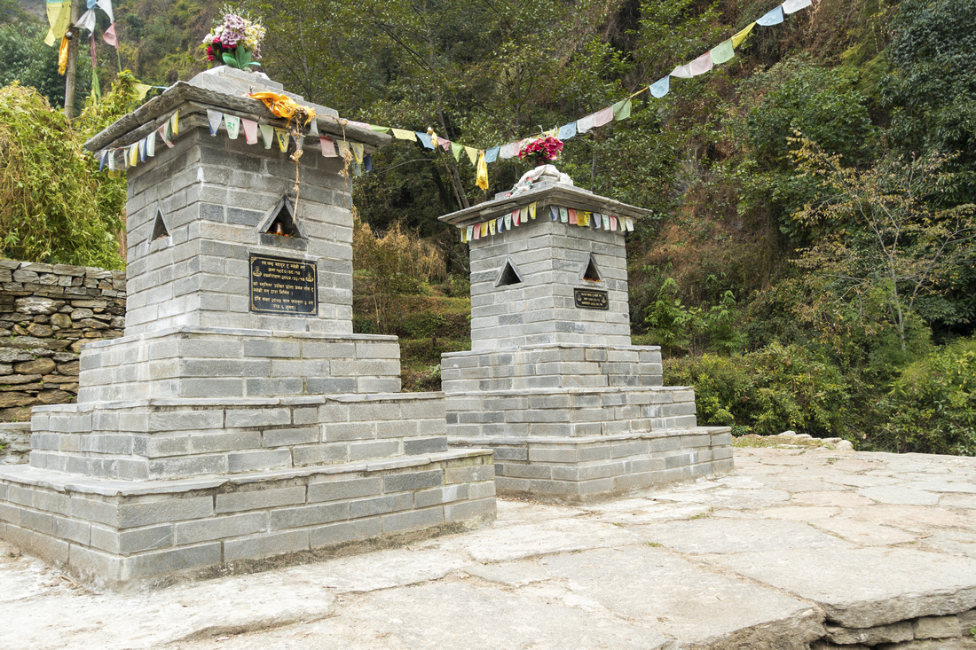 Chhomrong Stupa